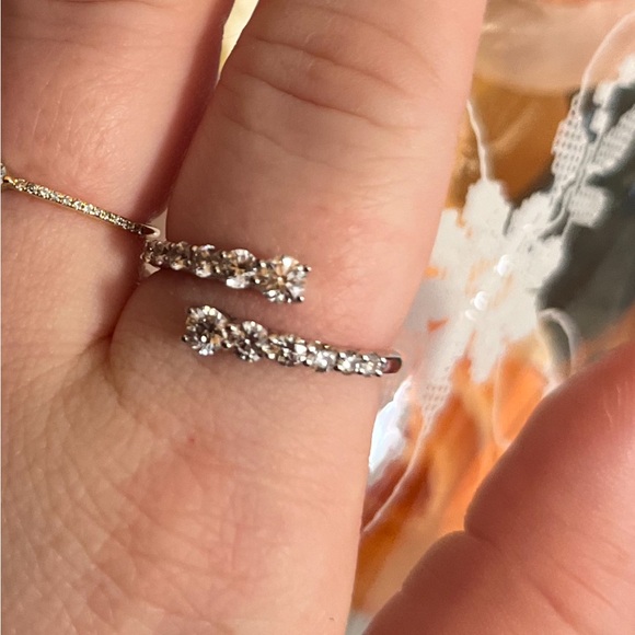 Diamond wrap ring - Picture 5 of 5